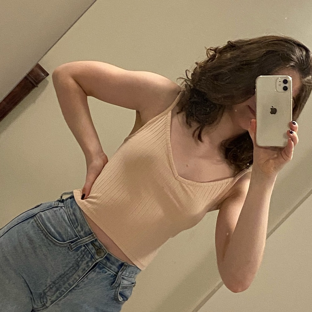 Forever 21 blush pink ribbed v neck crop tank